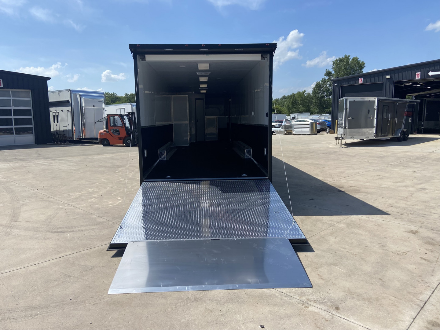 New Vintage 44' Race Trailer With Bathroom