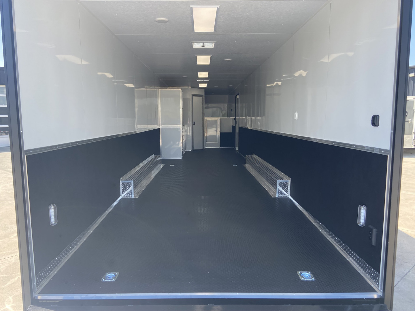 New Vintage 44' Race Trailer With Bathroom