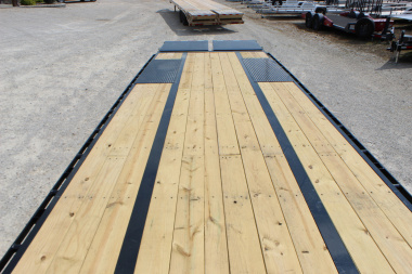 New 2026 MAXX-D LHX 34' Flatbed Trailer