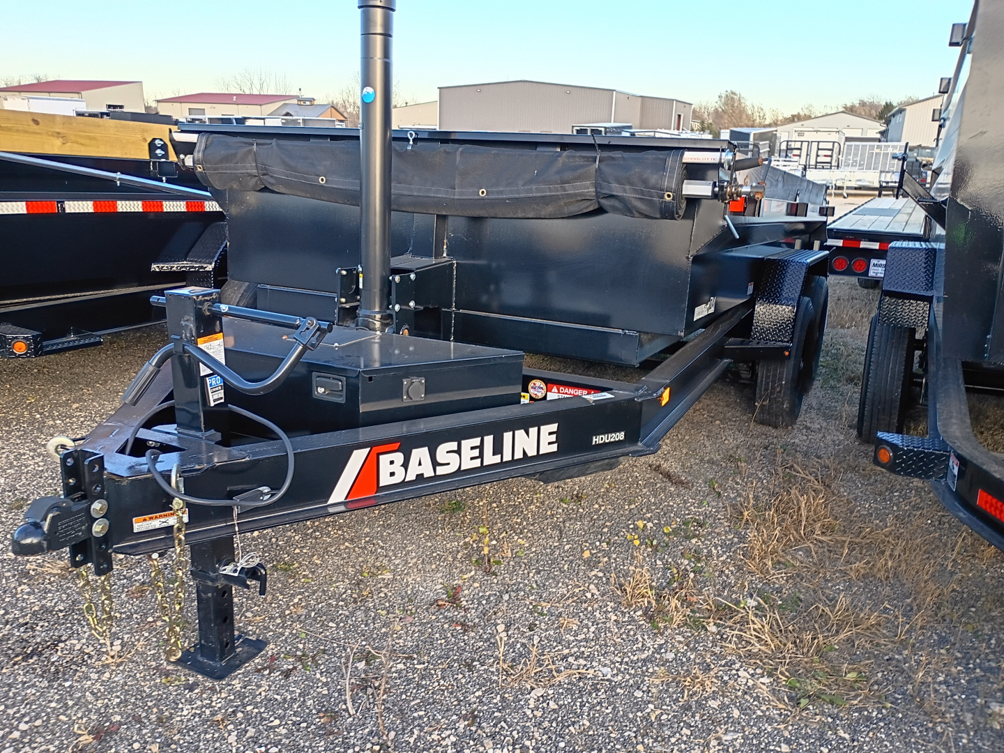 New 2025 Diamond C Trailers HDU208 14X82