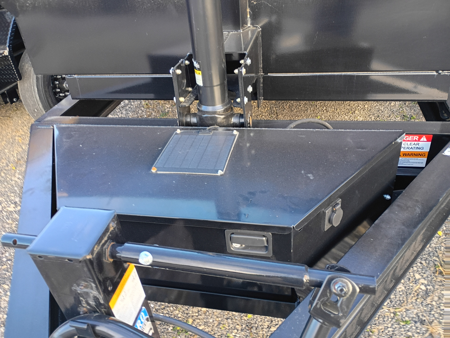 New 2025 Diamond C Trailers HDU208 14X82