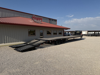 Used 2025 PJ 102"x40' GN Low Pro Air-Ride Flatbed w/ Duals - LD