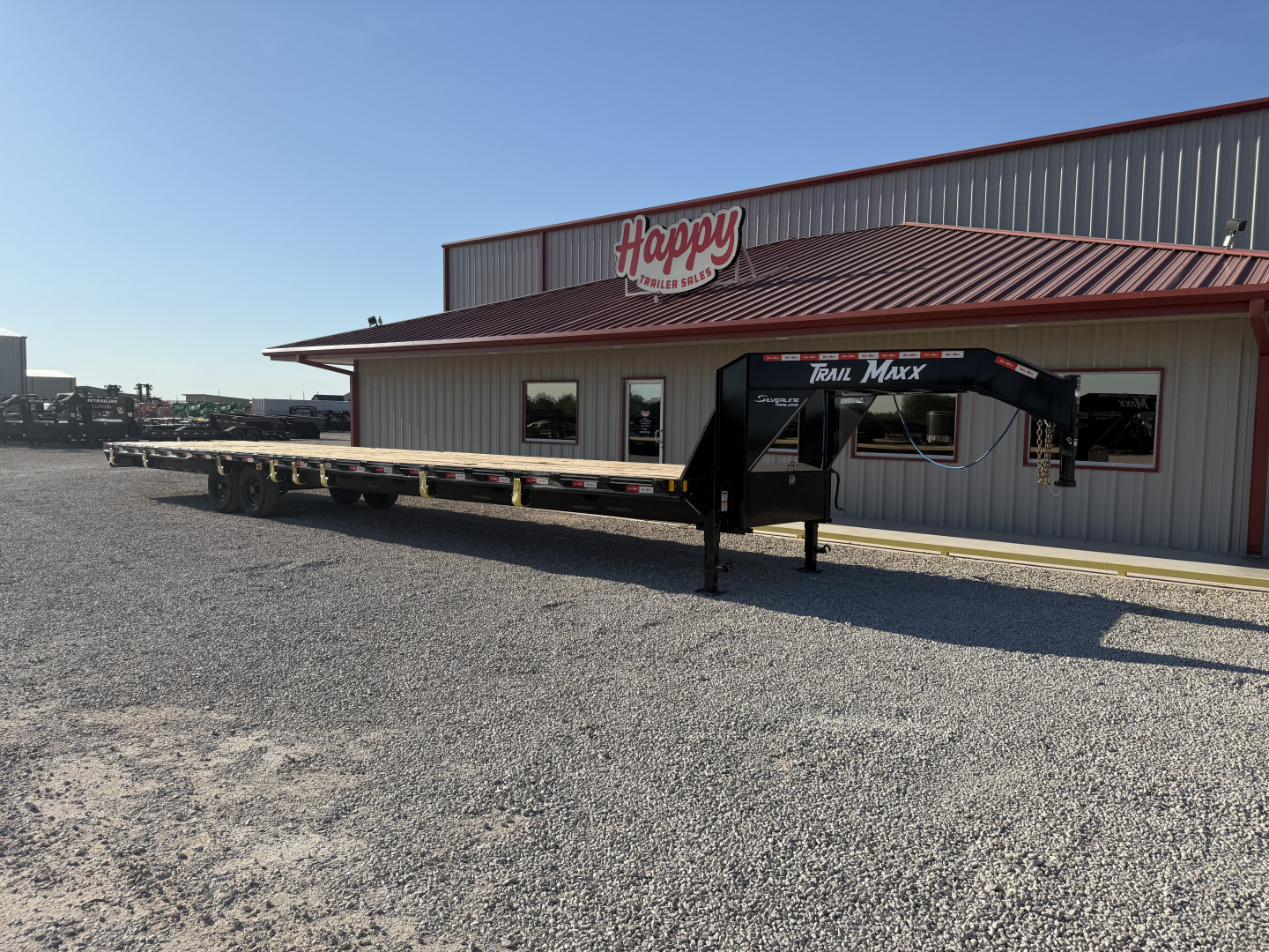 Used 2025 Trail Maxx 102"x40' GN Flatbed w/ Singles