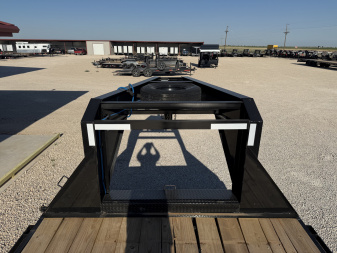 Used 2025 Trail Maxx 102"x40' GN Flatbed w/ Singles