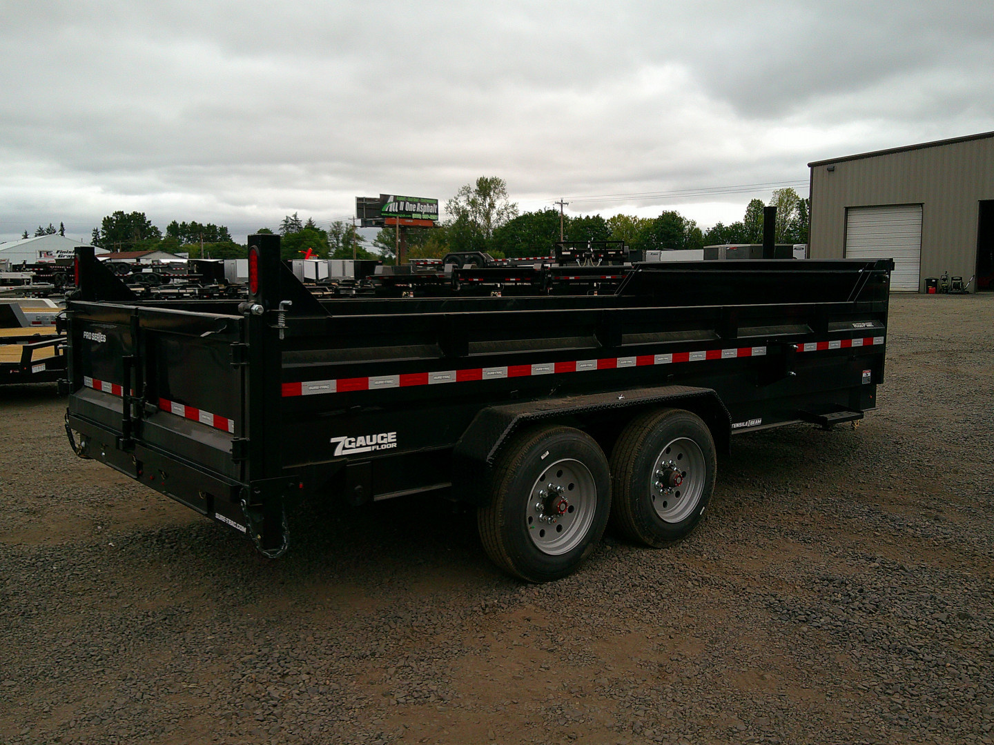 New 2025 Sure-Trac 7x16 17.6K Pro Series Dump Trailer