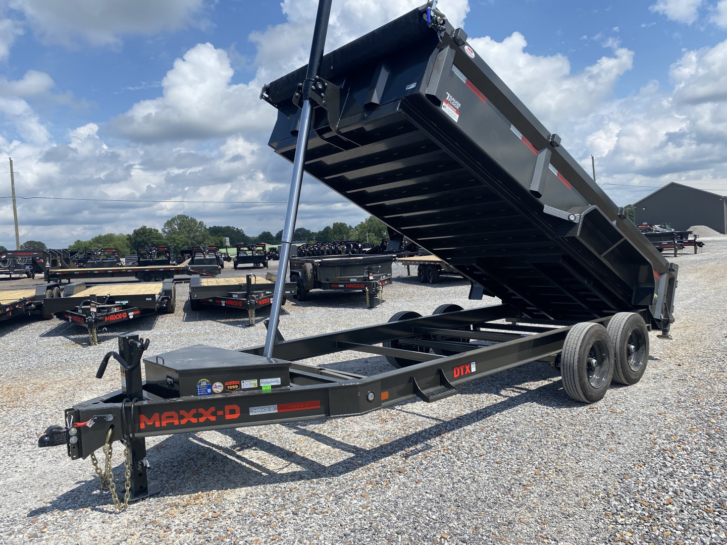 New 2026 MAXXD 16' x 83" 17.5k Telescopic Dump Trailer