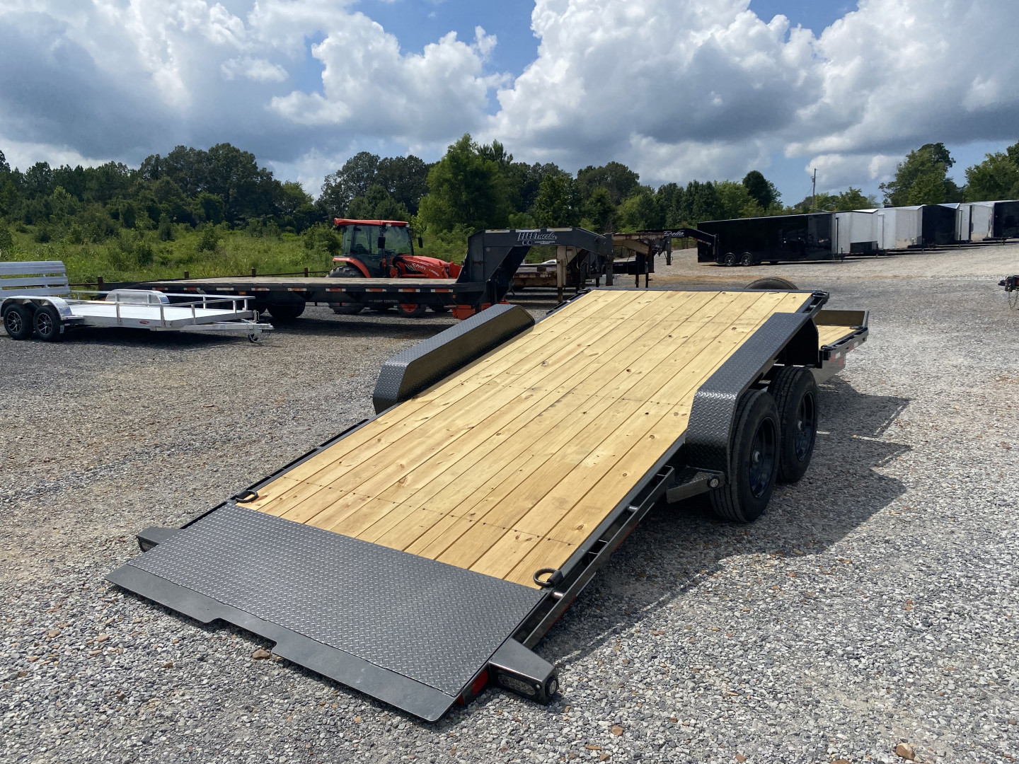 New 2026 MAXXD 83" X 22' 17.5K Tilt Equipment Trailer
