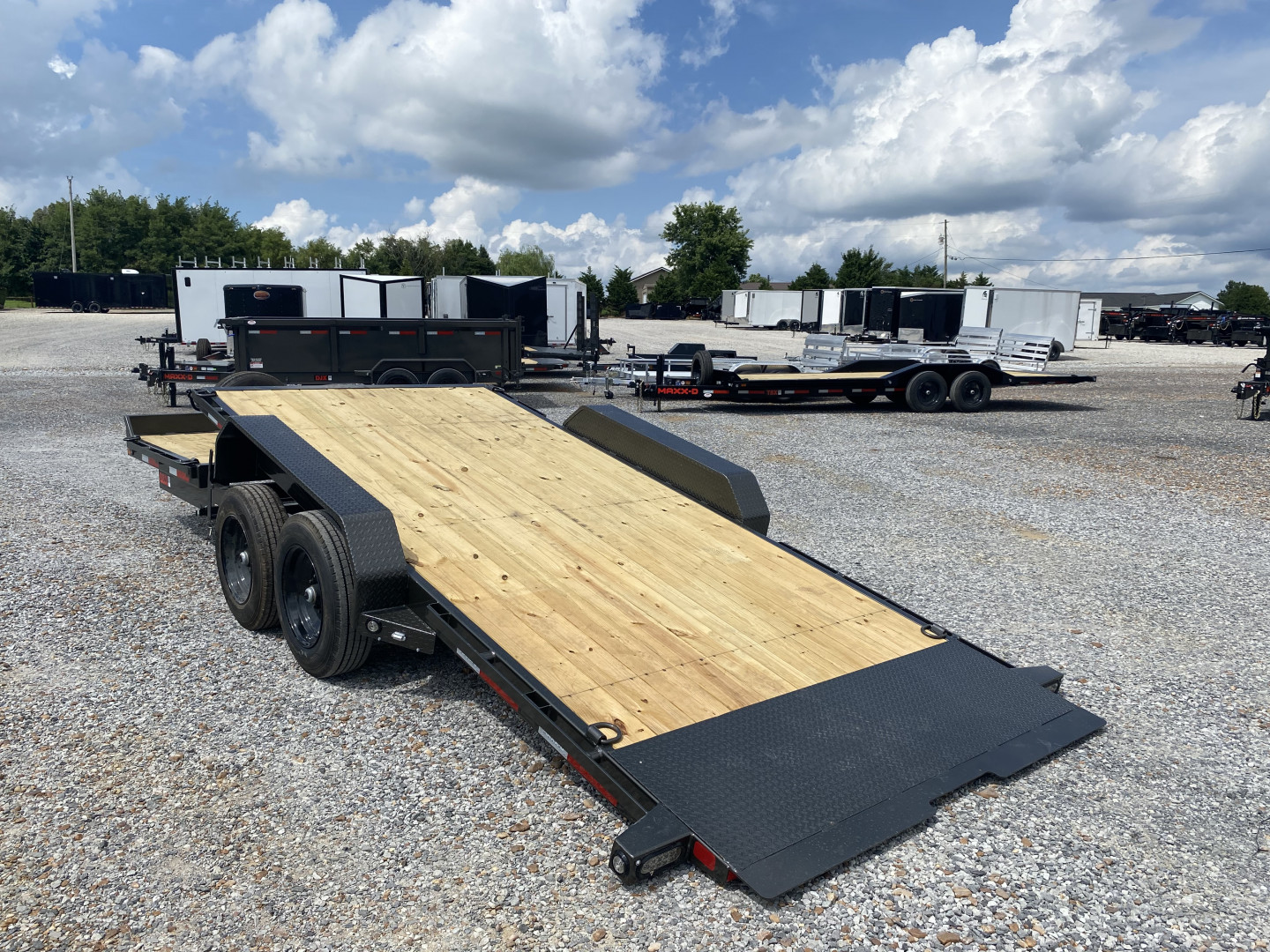 New 2026 MAXXD 83" X 22' 17.5K Tilt Equipment Trailer