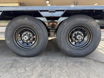 New 2026 PJ 102”x25’ Quest Gooseneck Flatbed w/ Singles – LQ