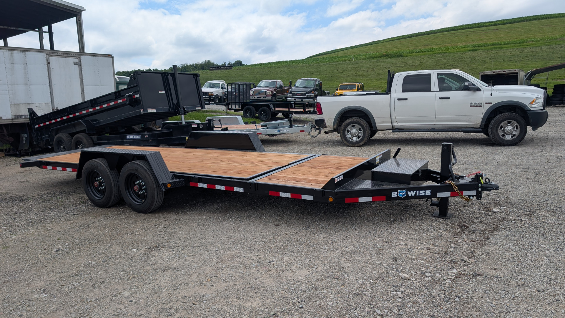 New 2026 BWise 22' (4+18) Lo Pro Gravity Split Tilt Trailer