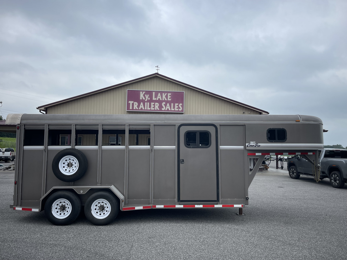 Used 2011 CornPro 18' STOCK COMBO Horse Trailer