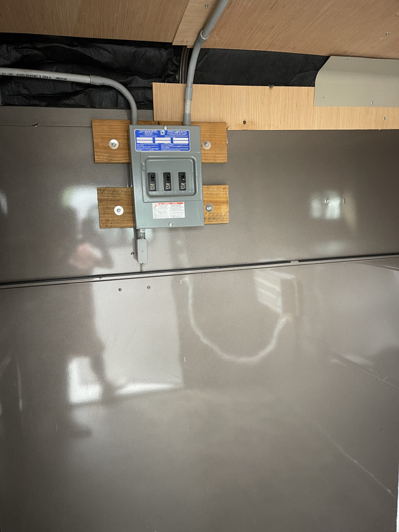 Used 2011 CornPro 18' STOCK COMBO Horse Trailer