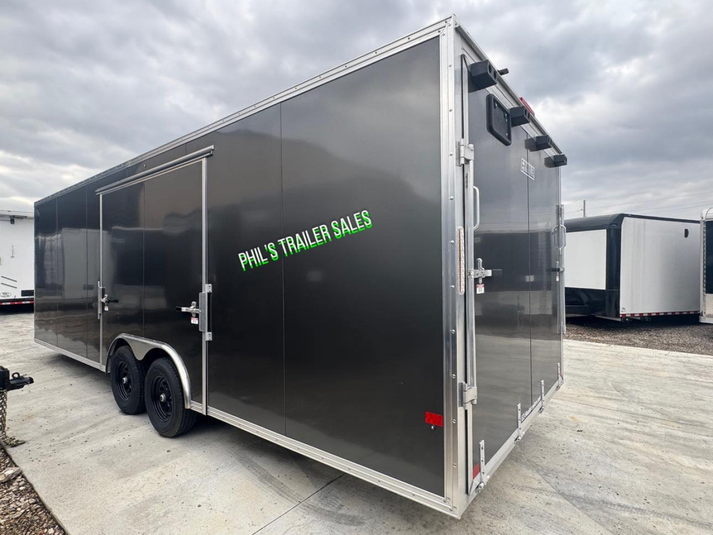 New E-Z Hauler 24' ALL ALUMINUM Cargo / Enclosed Trailer CAR HAULER ESCAPE DOOR