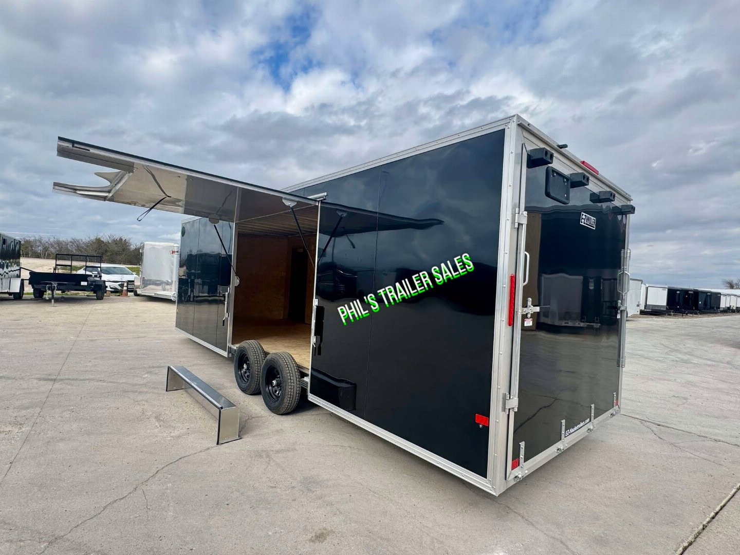 New E-Z Hauler 24' ALL ALUMINUM Cargo / Enclosed TrailerCAR HAULER ESCAPE DOOR
