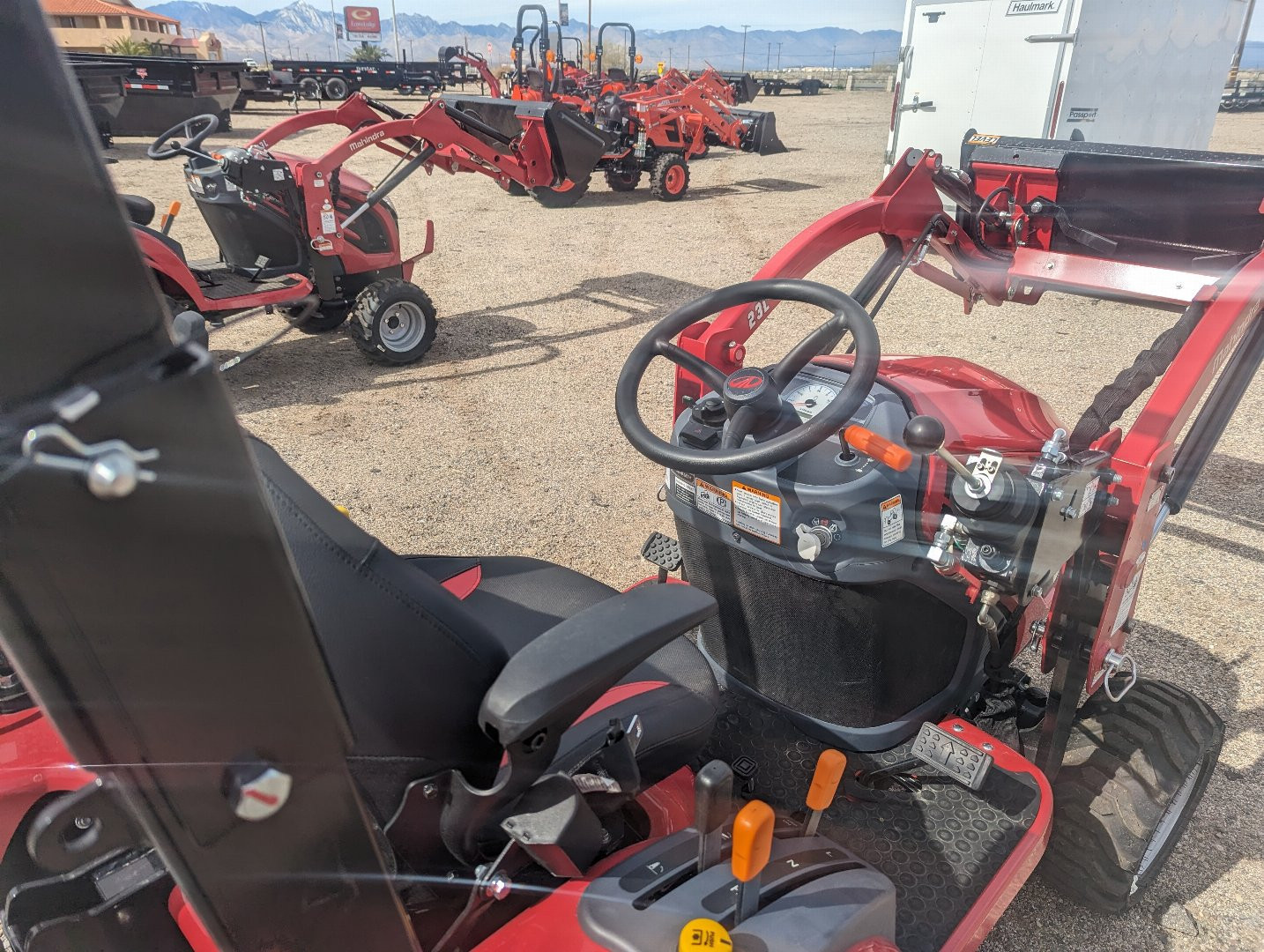 New 2025 Mahindra eMax 20S HST Tractor