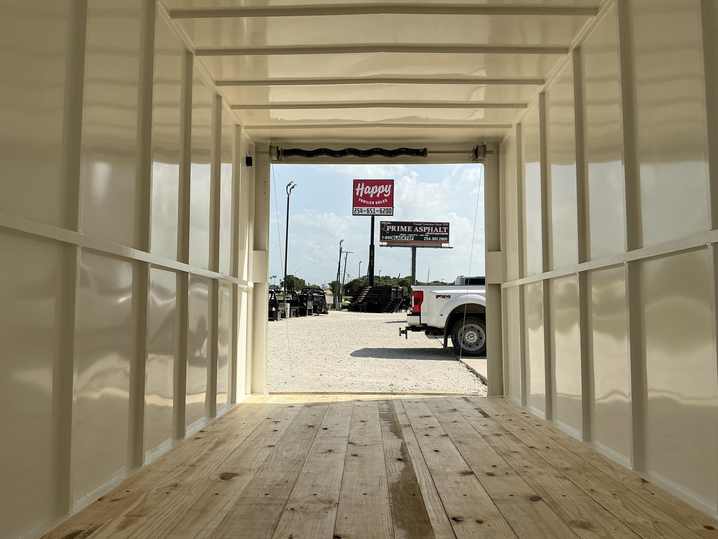 New 2025 X-On 6’8"x16’ BP Steel Enclosed Trailer – E7