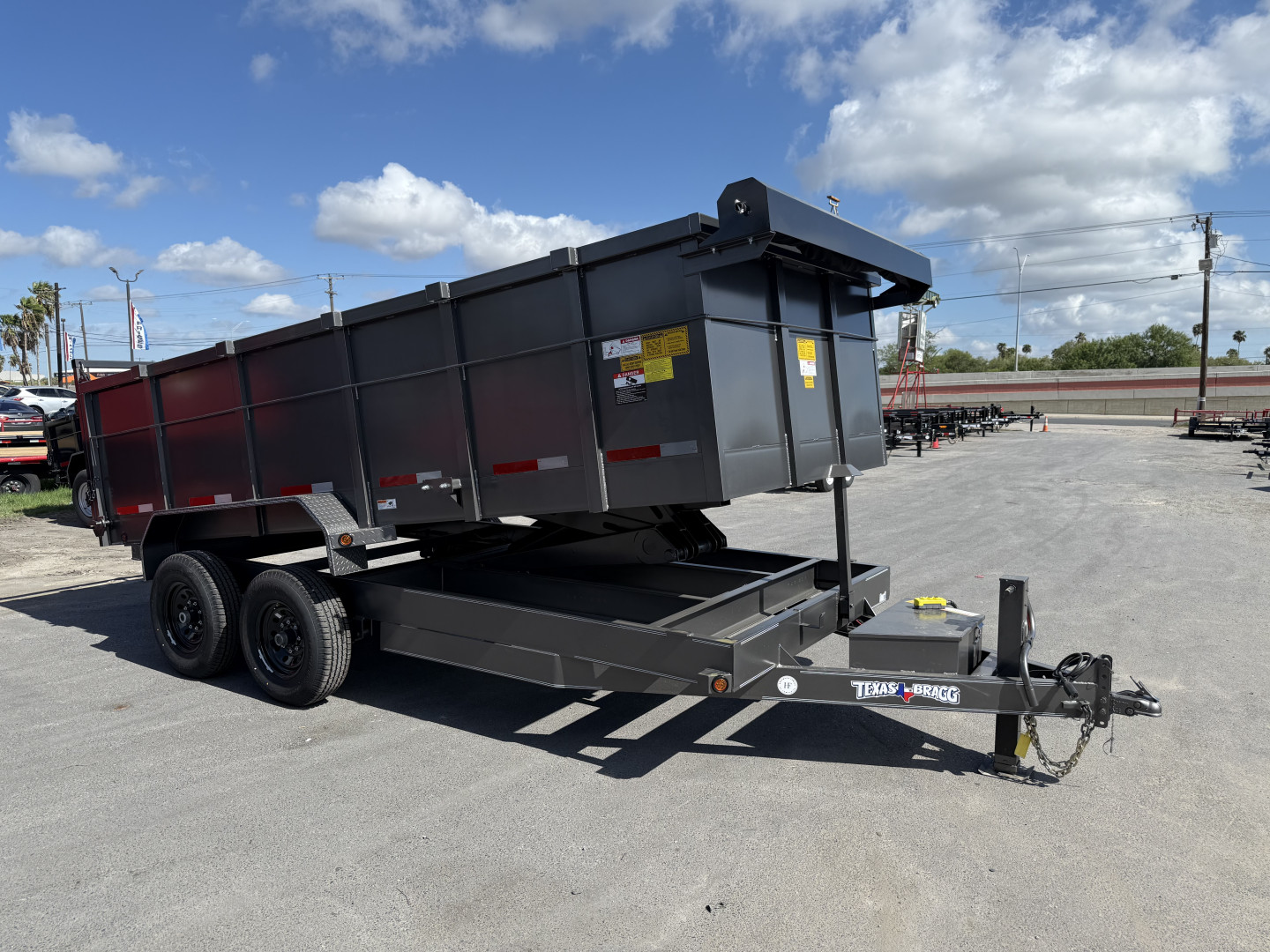 New 2025 Texas Bragg Trailers 7X16 3Ft Walls Dump Trailer