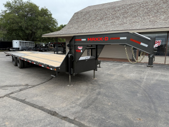 2026 MAXX-D 102"x32' GN Hydraulic Dovetail w/ Duals – YDX