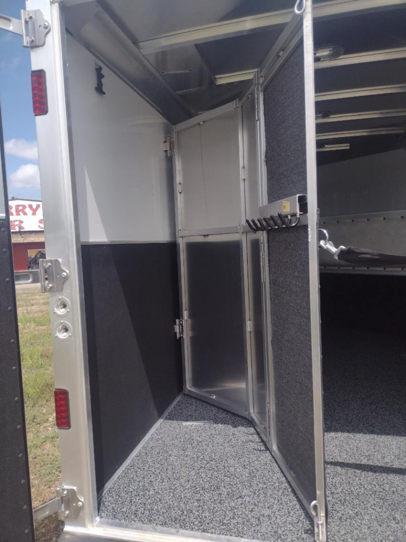 New 2026 Featherlite Model 9400 3 Horse Trailer