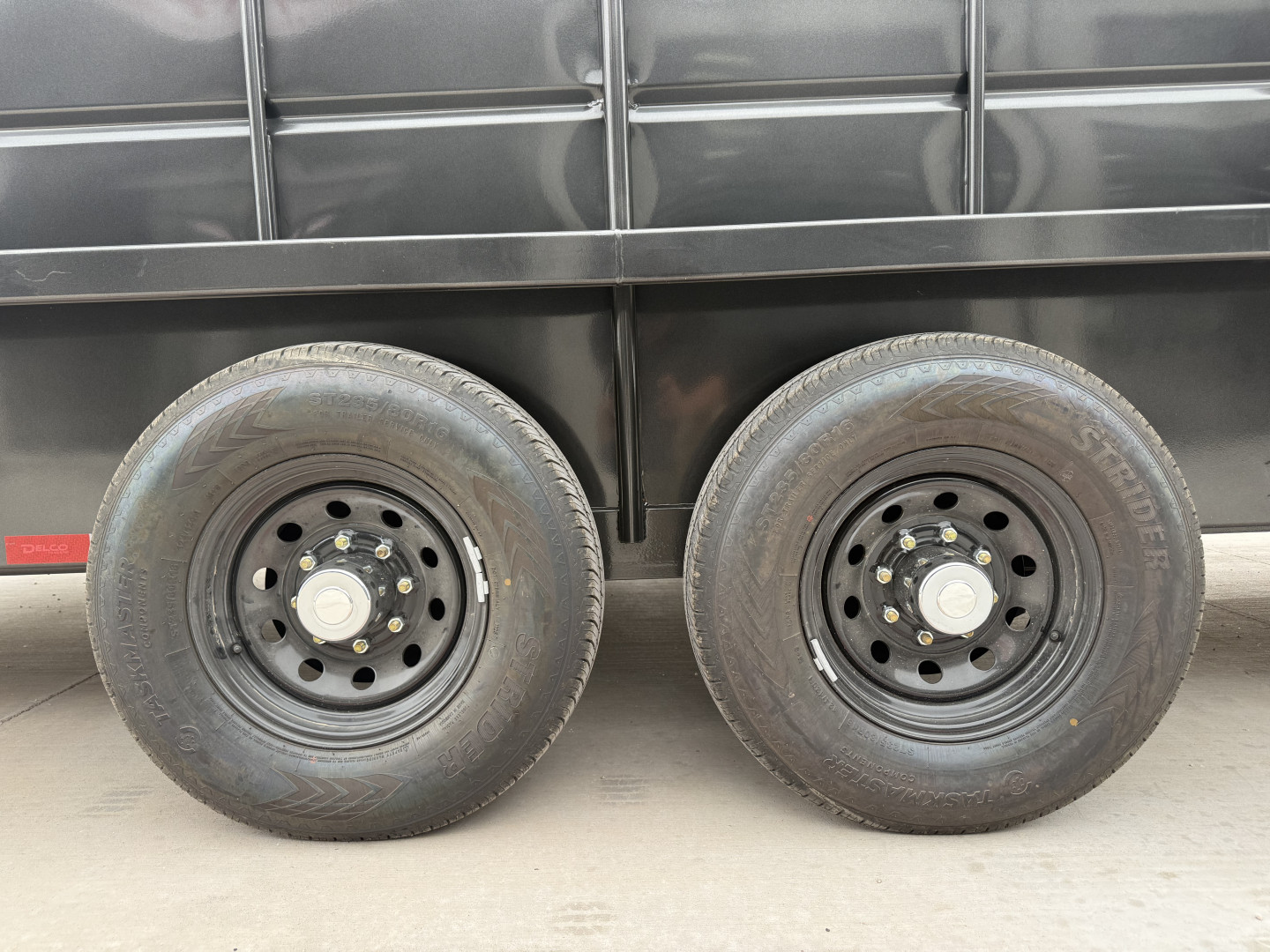 New 2026 Delco 6'8"x24' GN Metal Top Livestock Trailer - M8 Cowboy