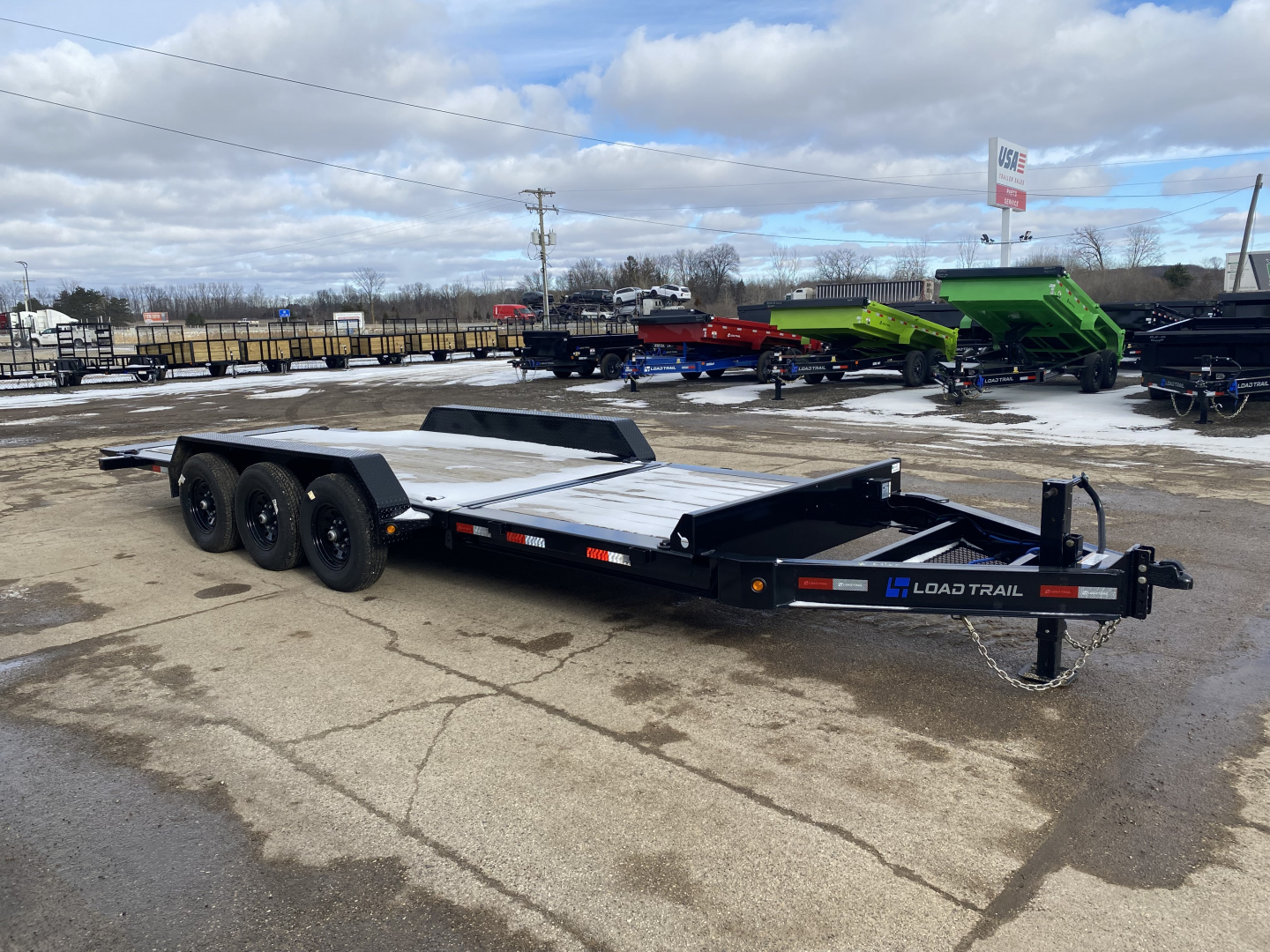 New 2026 Load Trail 83x22 Tri-Axle I Beam 21k Tilt Trailer