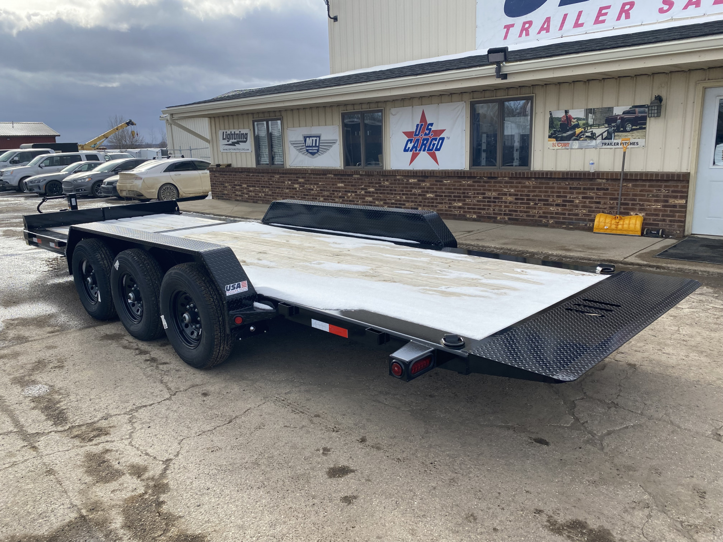 New 2026 Load Trail 83x22 Tri-Axle I Beam 21k Tilt Trailer