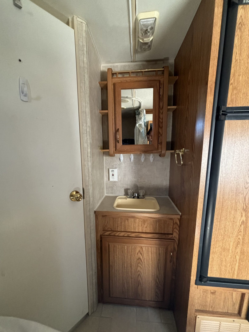 Used 2005 Fleetwood RV Pioneer Travel Trailer