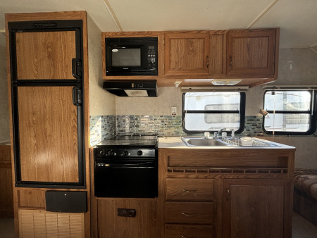 Used 2005 Fleetwood RV Pioneer Travel Trailer