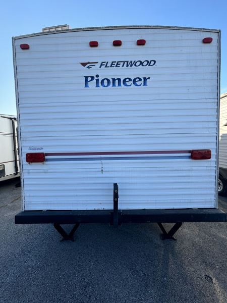 Used 2005 Fleetwood RV Pioneer Travel Trailer