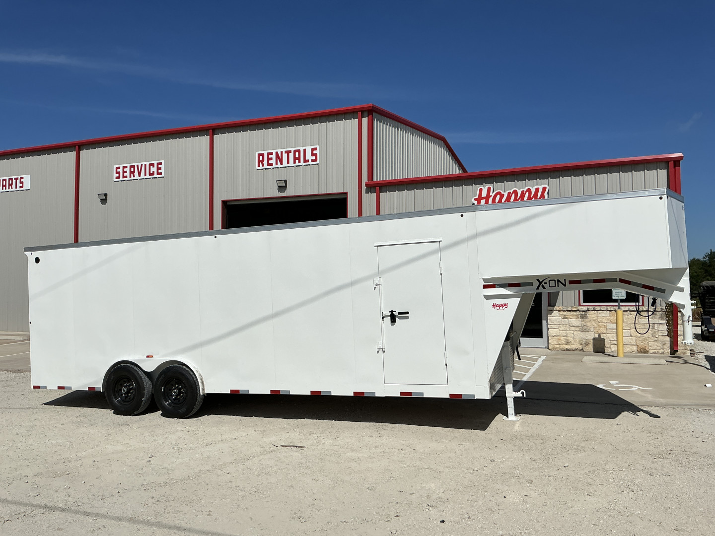 New 2025 X-On 8'x24’ Steel Enclosed Trailer – E2
