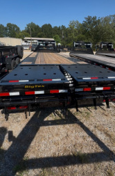 New 2026 Big Tex Trailers 14GN-25D5A-MRBK