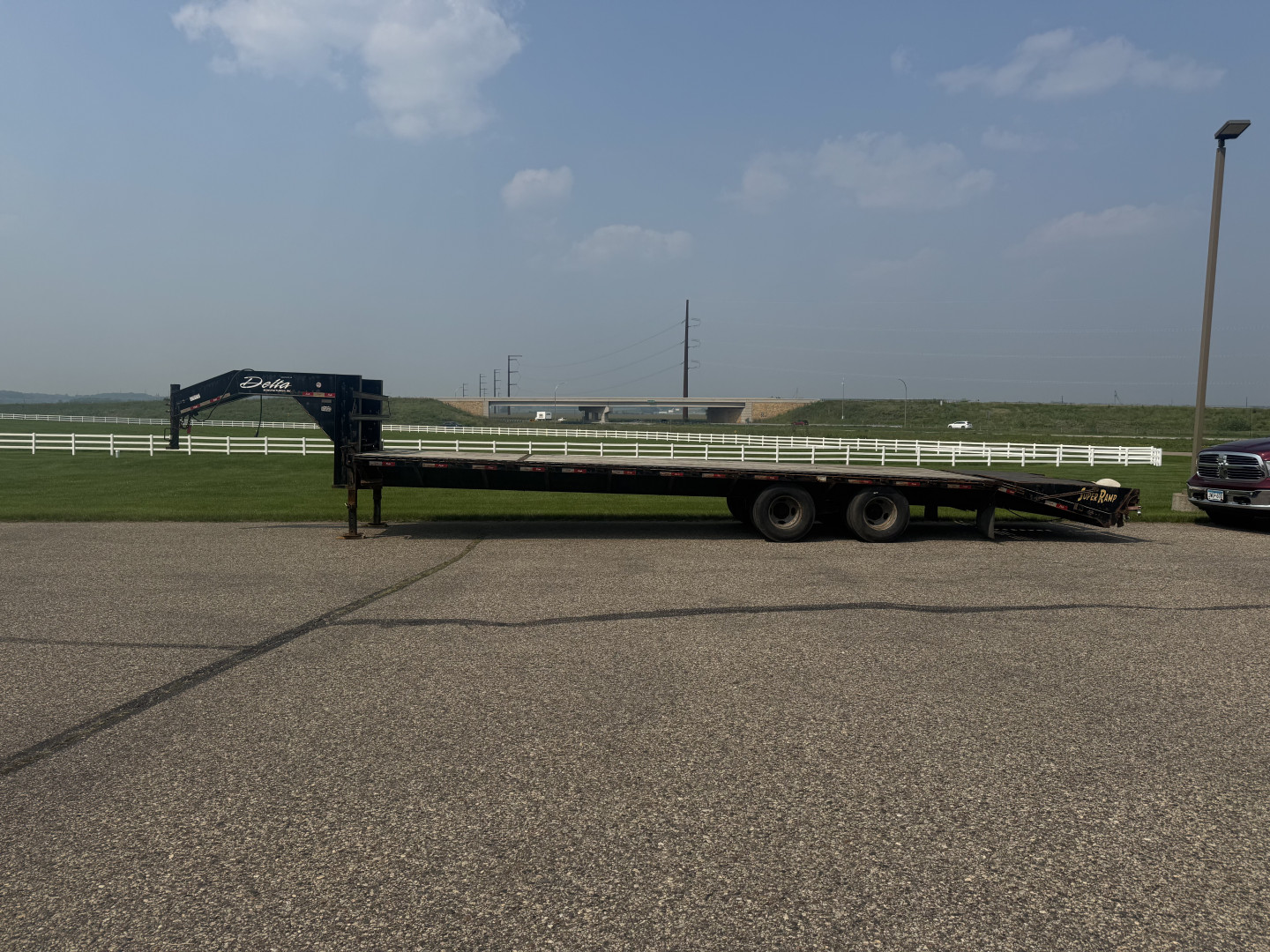 Used 2020 Delta Mfg 8'6"x32' FB GN Flatbed Trailer