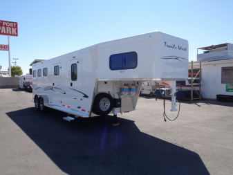 New 2026 Trails West * CLASSIC LQ 3-H * Classic LQ 3-Horse 7x7 Side Tack Goose Neck Horse Trailer