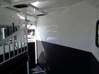 New 2026 Trails West * CLASSIC LQ 3-H * Classic LQ 3-Horse 7x7 Side Tack Goose Neck Horse Trailer
