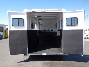 New 2026 Trails West * CLASSIC LQ 3-H * Classic LQ 3-Horse 7x7 Side Tack Goose Neck Horse Trailer