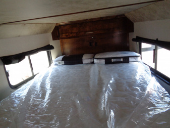New 2026 Trails West * CLASSIC LQ 3-H * Classic LQ 3-Horse 7x7 Side Tack Goose Neck Horse Trailer