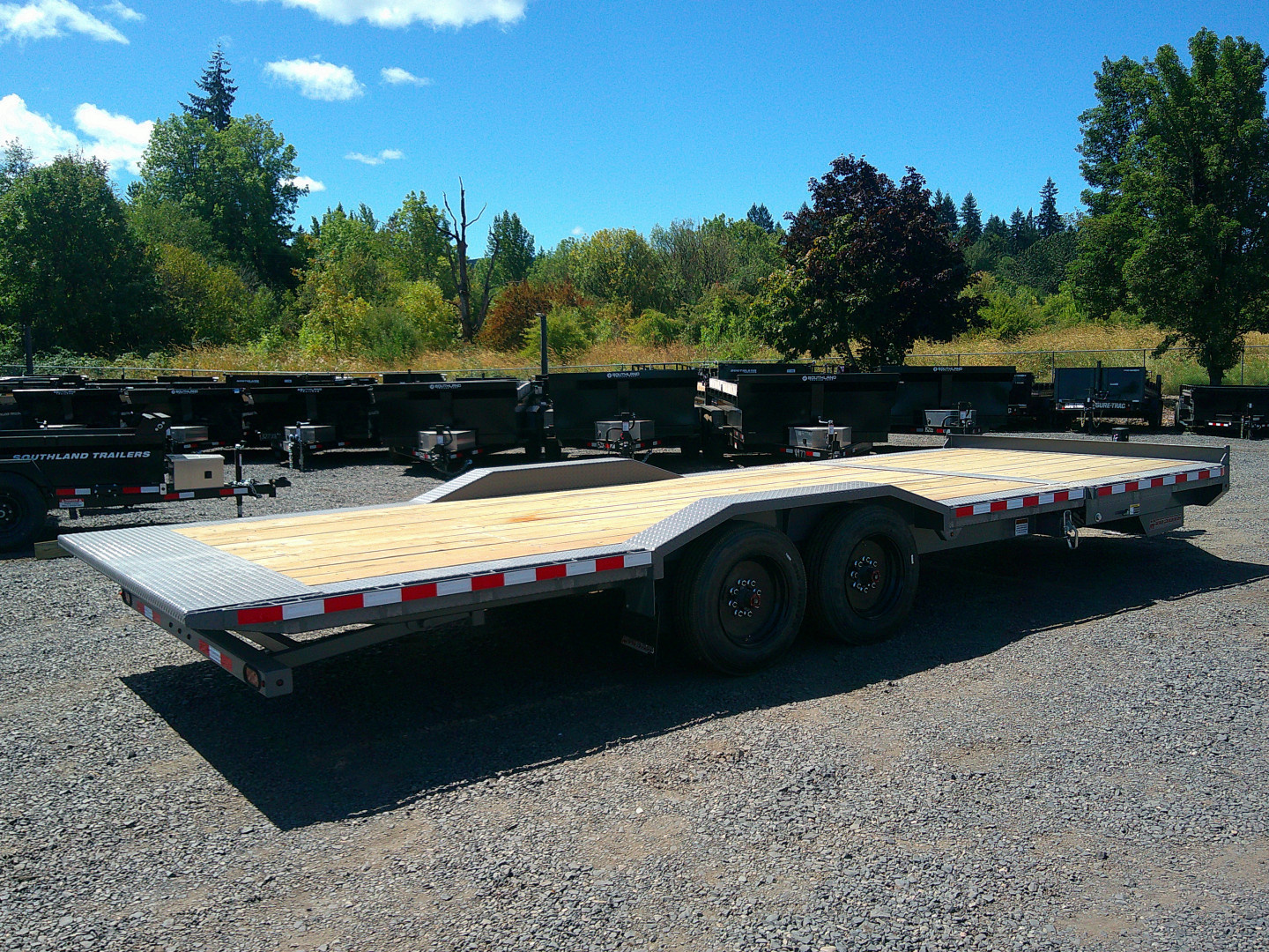New 2025 Midsota 8.5x24 (18 + 6) 17.6K Equipment Trailer