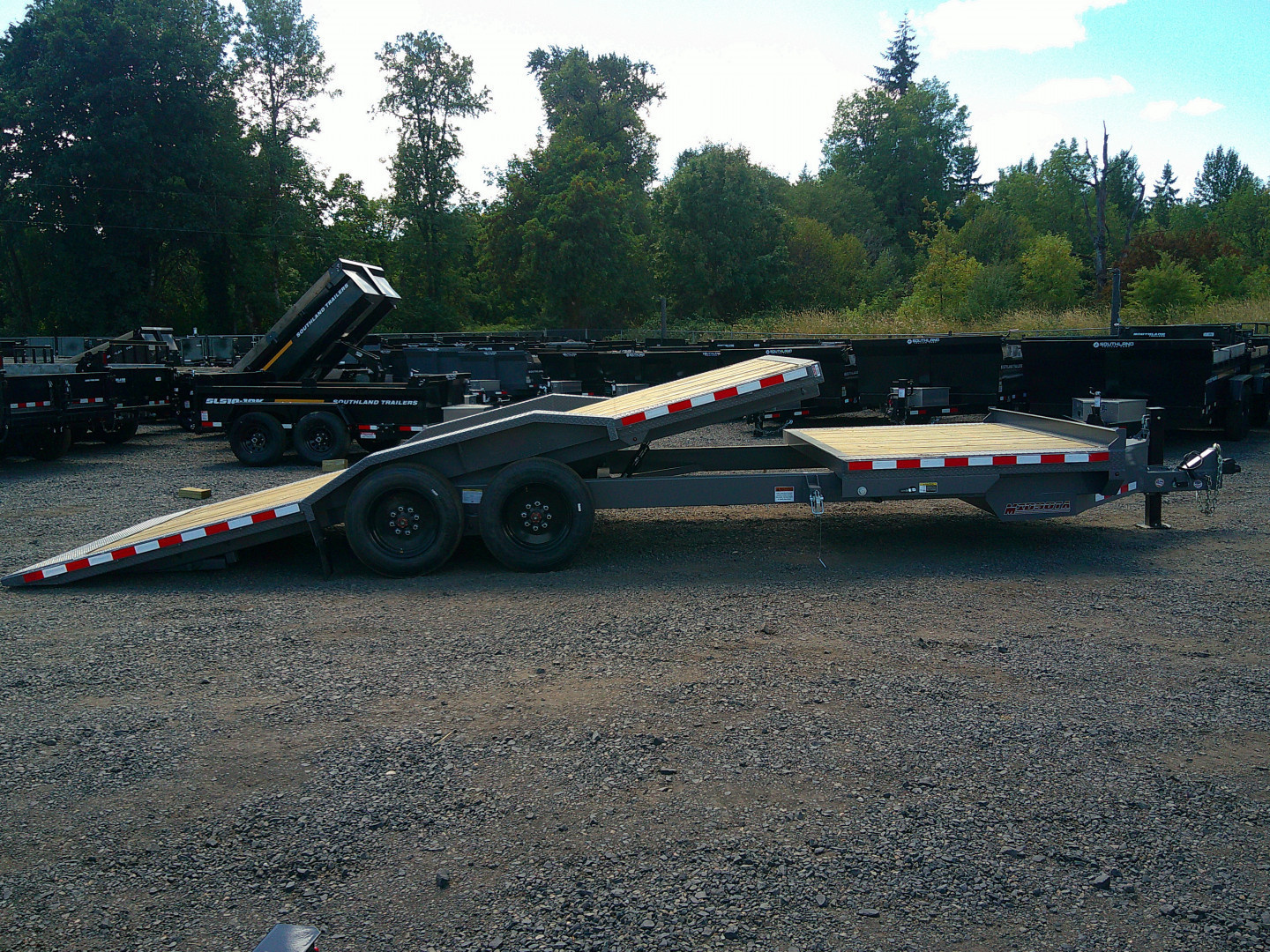 New 2025 Midsota 8.5x24 (18 + 6) 17.6K Equipment Trailer