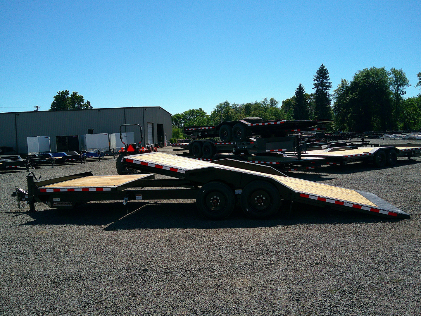New 2025 Midsota 8.5x24 (18 + 6) 17.6K Equipment Trailer