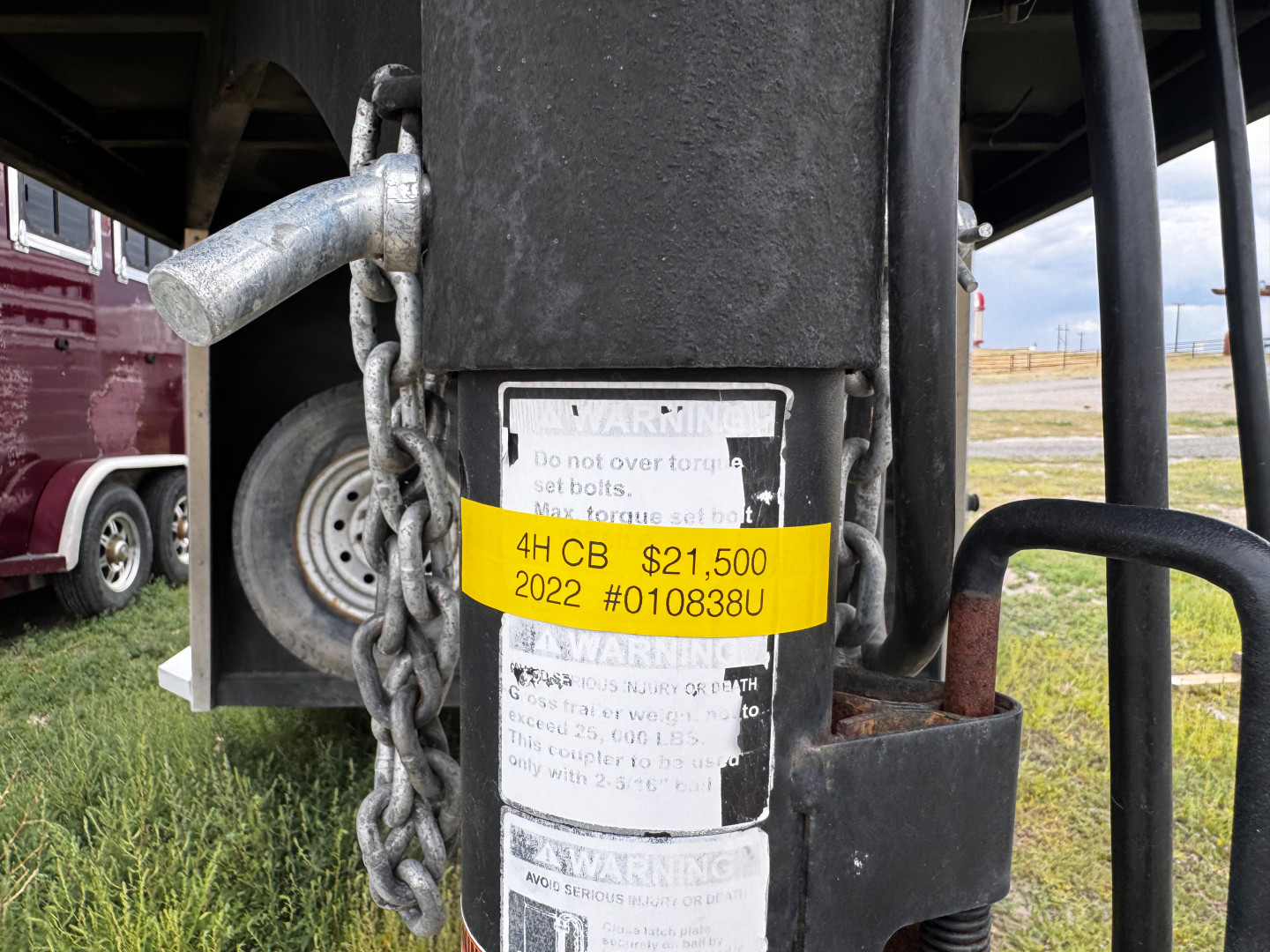 Used 2022 Logan Coach 4H Bullseye Horse Trailer