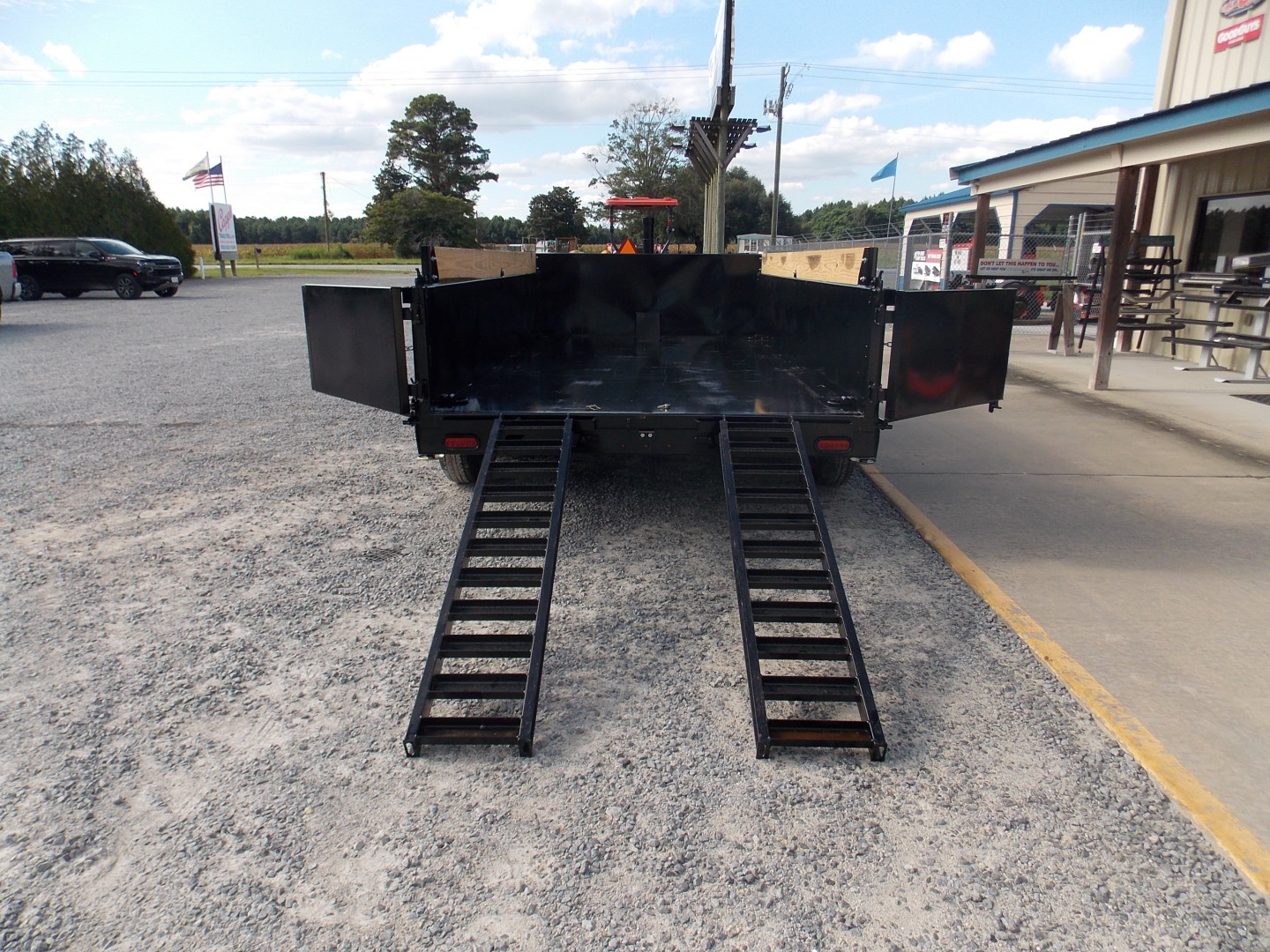 New 2025 Liberty LD14K83X14B8TSFT, 83" X 14' Telescopic Dump Trailer