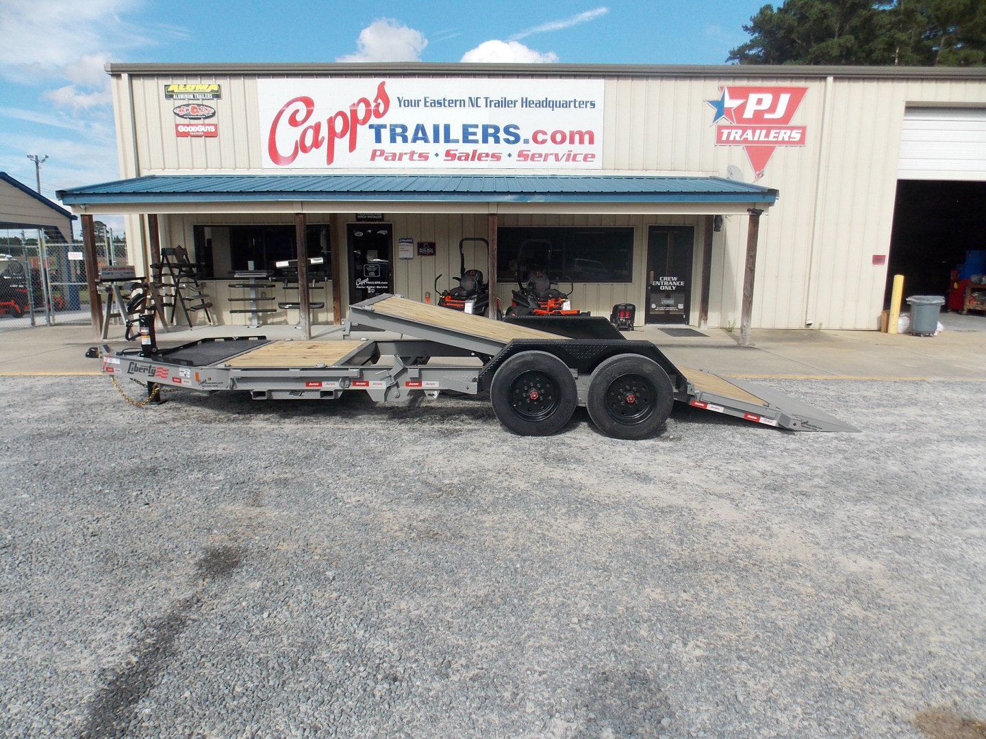 New 2025 Liberty LT16K83X20SPB8WF BO Tilt Trailer