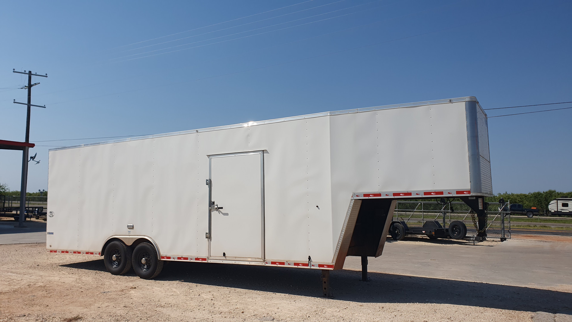 Used *USED* 2025 FVCG 32' GN Enclosed Cargo Trailer