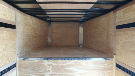 Used *USED* 2025 FVCG 32' GN Enclosed Cargo Trailer