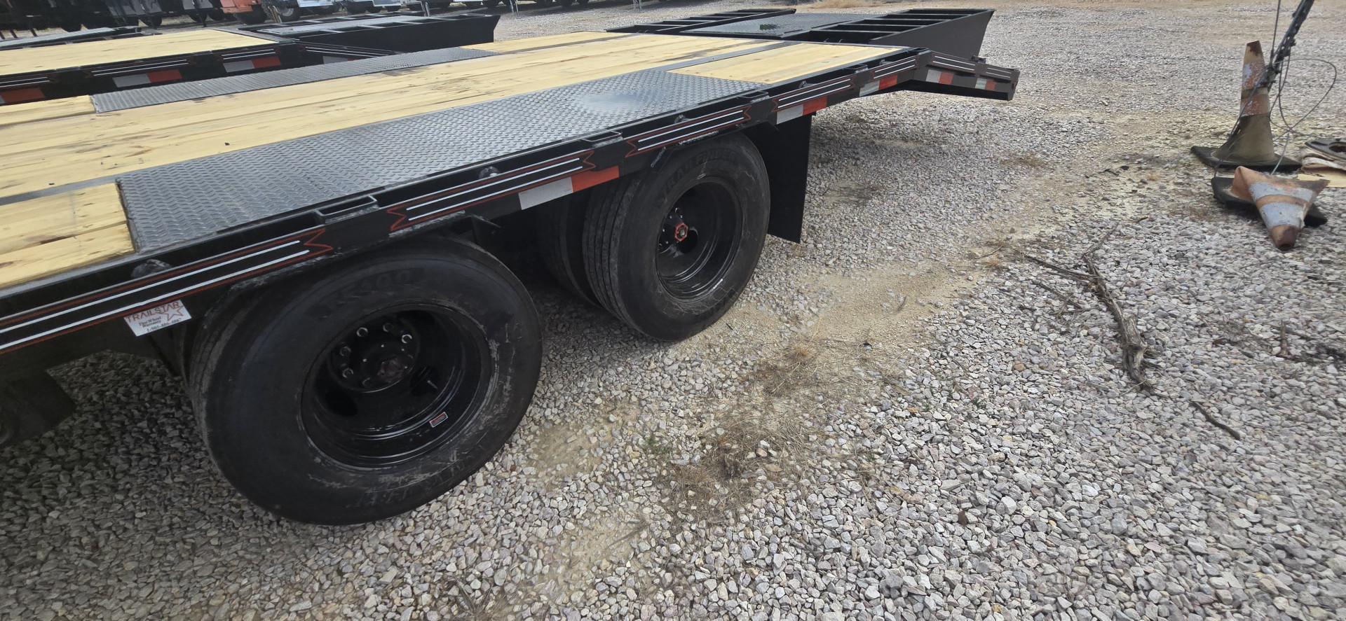 New 2025 Coffee Creek 102" X 30' Deckover Trailer