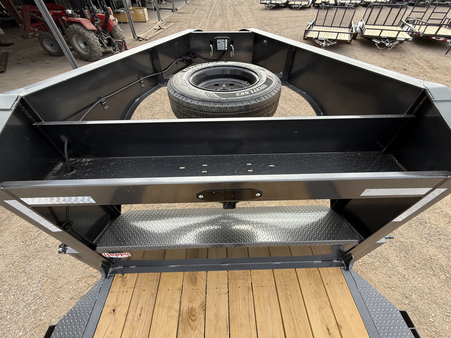 New 2025 Diamond C 102"x30' GN Extreme Duty Equipment Trailer - LPX-GN210