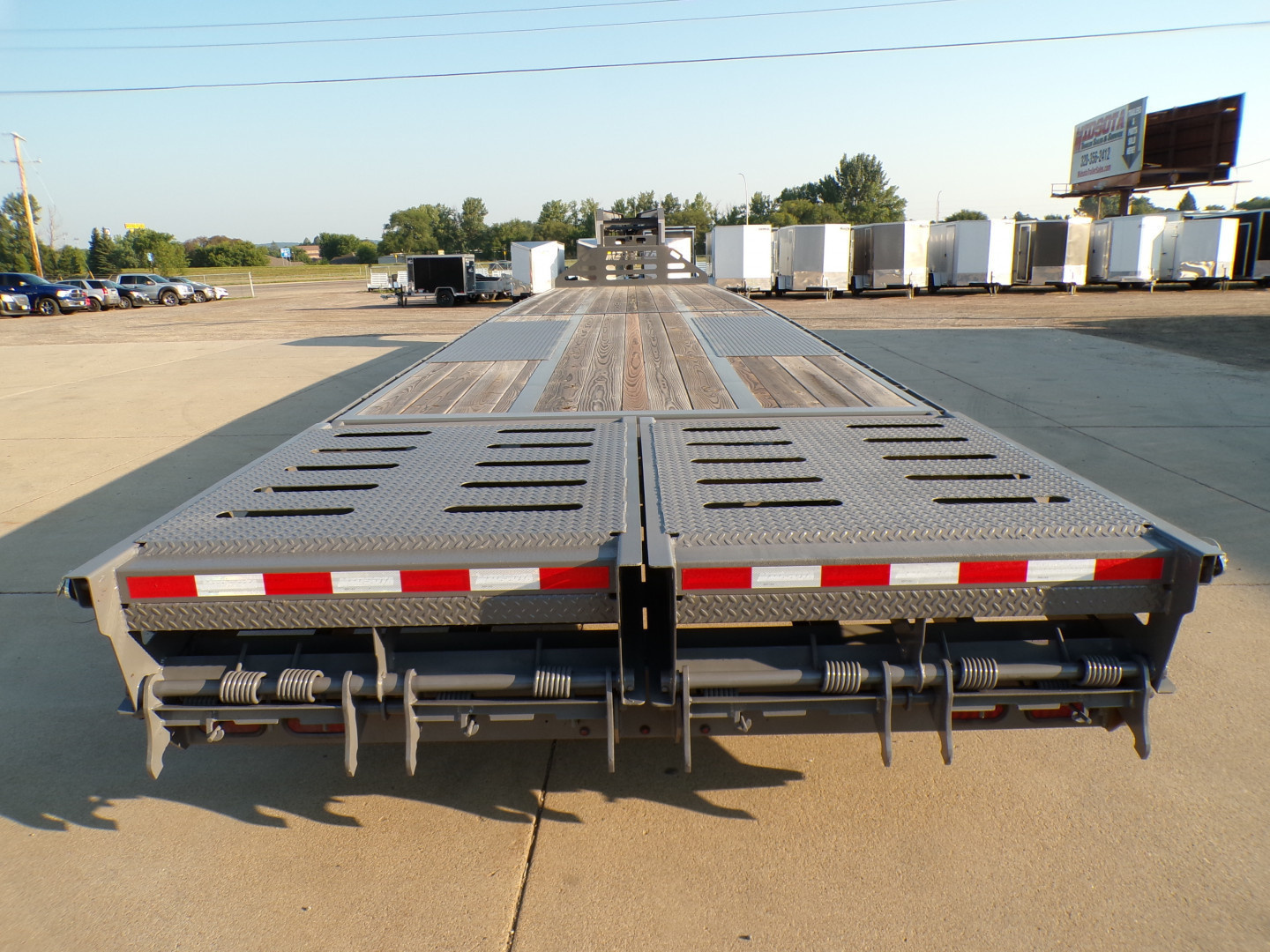 New 2024 Midsota FBGN 40 - BT - 25.9K Deckover Trailer - 560