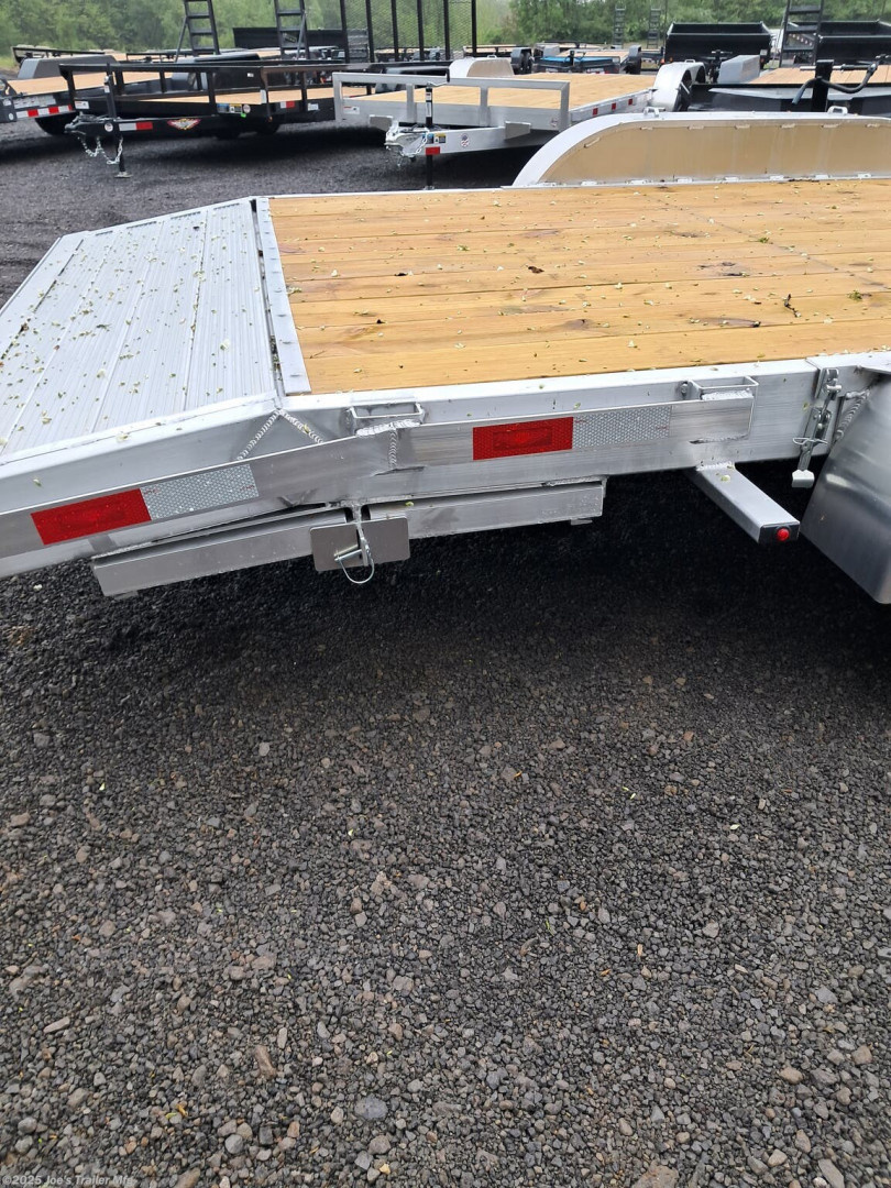 New 2025 H&H H8220HDAD-070 Car Hauler