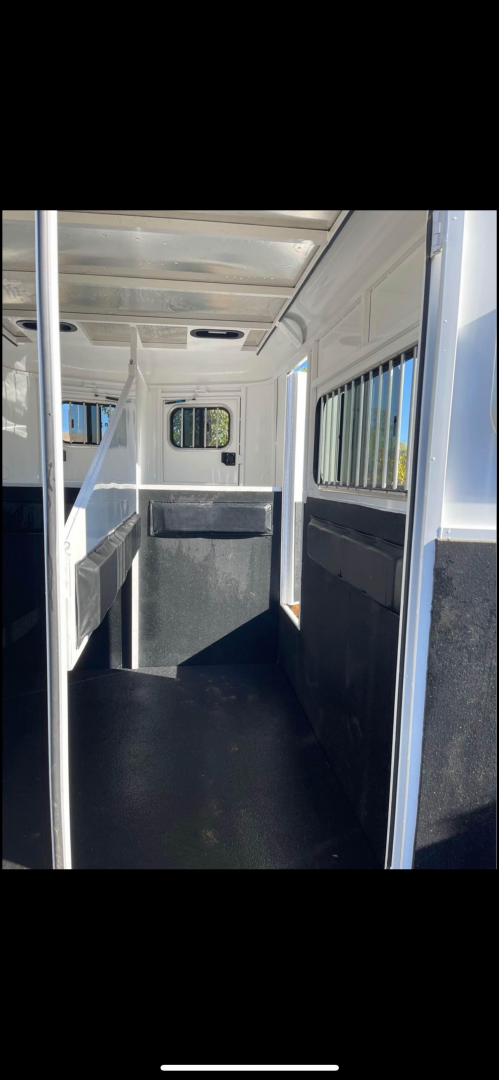 Used 2011 Trails West Royale SXS Horse Trailer