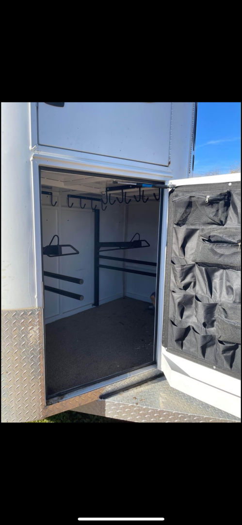 Used 2011 Trails West Royale SXS Horse Trailer